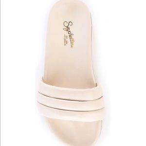 Seychelles Low Key Slide Sandal- size 8
